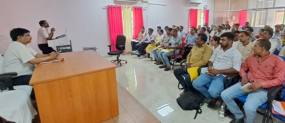 Six-day training on mushroom production started at CSA's mushroom production center