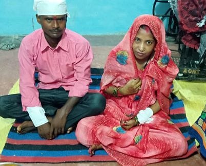 Three hours after the wedding, the bride ran away with cash and jewellery