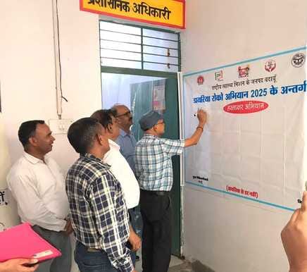 Signature campaign started for awareness about diarrhea