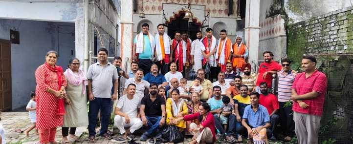 A group of devotees left for Amarnath from Bhira