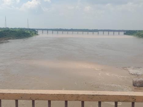 Ken and Yamuna rose by 1.5 meters, traffic in 20 villages came to a halt