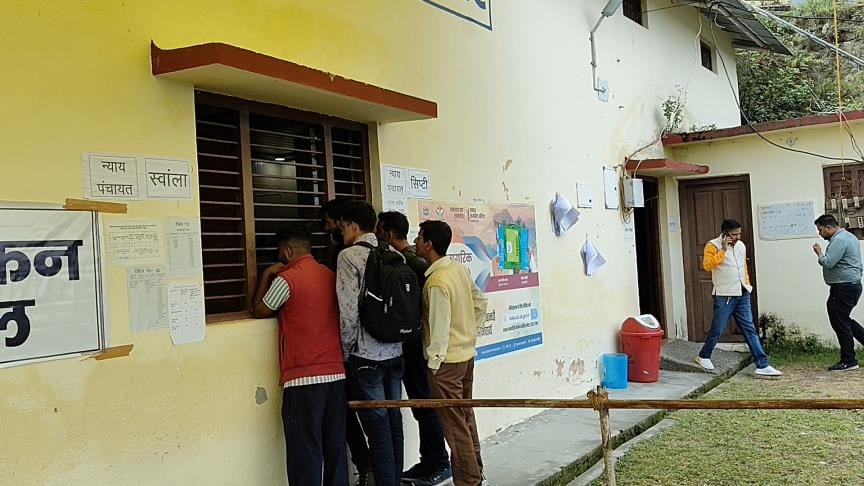 Nominations of 65 candidates are correct on 15 seats of District Panchayat.