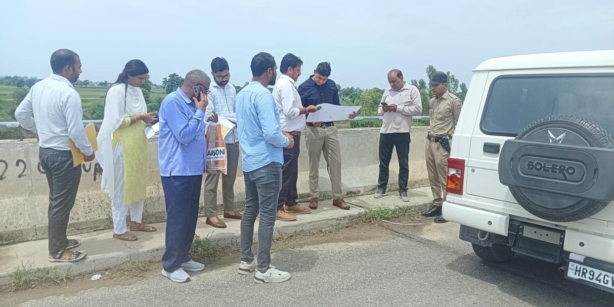 The embankments of Ghaggar river on Haryana-Punjab border are weak, they should be strengthened soon