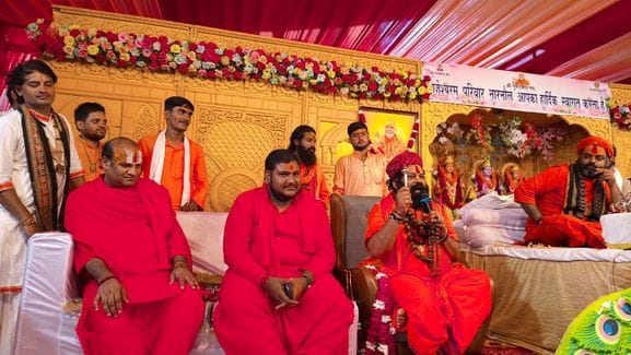 We should keep chanting the name of Lord Ram: Rohit Richaria