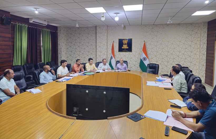 Kishtwar, Mission Yuva, DC Held Meeting
