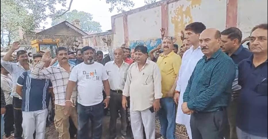 Udhampur, Cleaning Workers Strike, Shopkeepers Support