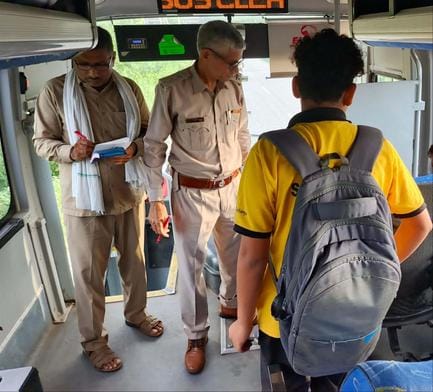 Roadways teams inspected 222 buses, action taken against four people, fined Rs 1700