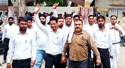 Lawyers protested against police brutality
