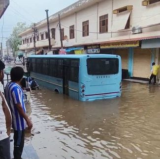 Water filled on roads due to rain in Narwana, situation out of control on Old Court Road
