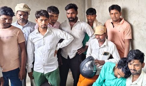 Car ran over an old man, he died on the spot