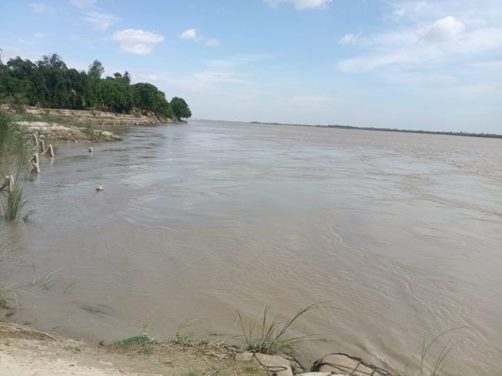 Saryu river decreased by 10 cm, Rapti also stable