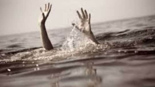 Innocent child dies due to drowning family mourns inconsolable in Dhamtari