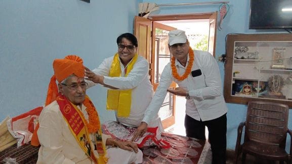 Religious gurus were honored on Guru Purnima