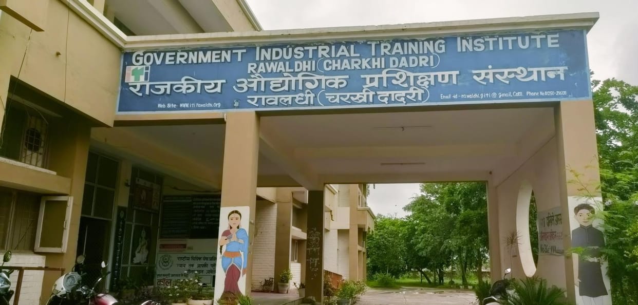 539 out of 628 seats are vacant in Rawaldhi Nodal ITI