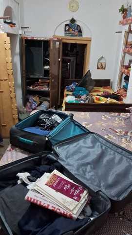 Foreign currency and jewellery stolen from a Navy personnel's house
