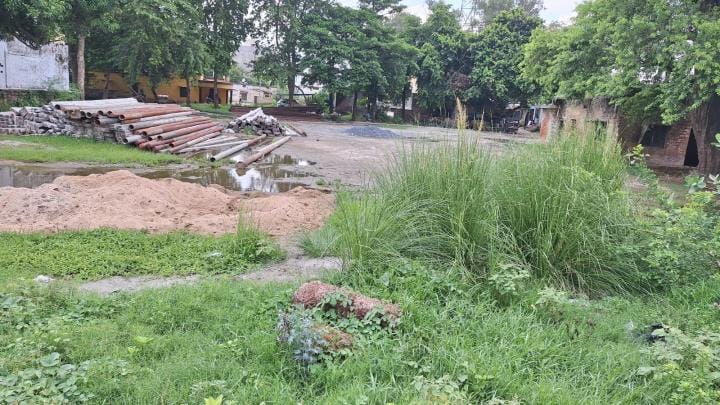 Kanpur Land seized with advocate demanded 50 lakhs in the name of vacating it report on 17