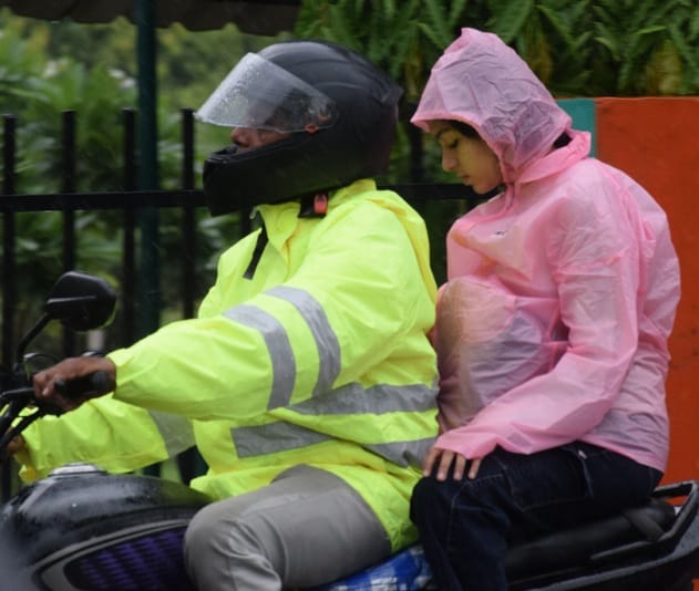 Rain becomes a disaster...father and daughter died, roofs of two houses collapsed