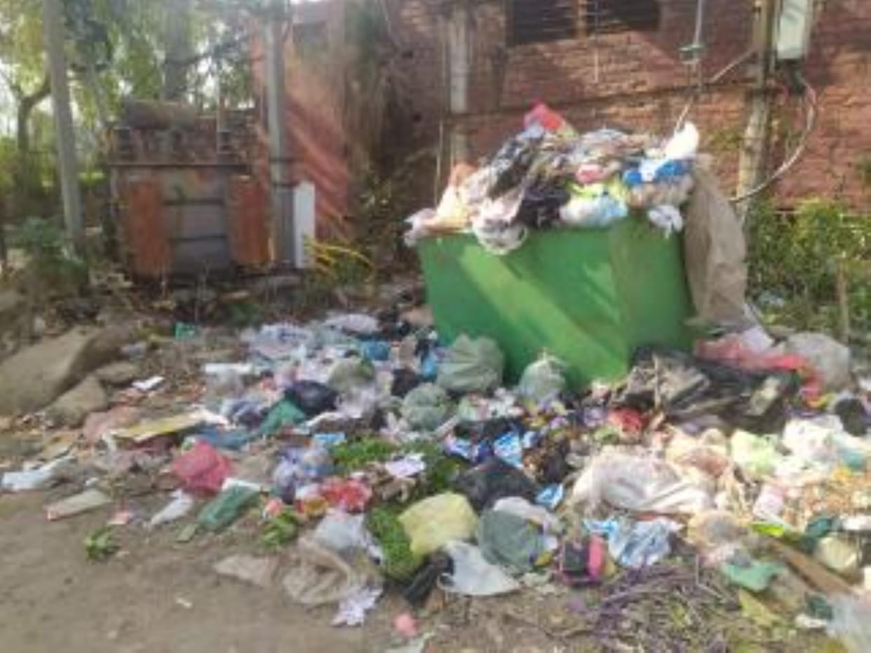 Strike Continue of Cleaning Workers