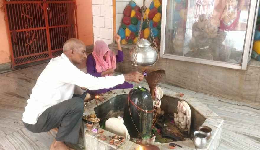On the first day of the month of Sawan, worship was performed in Shiva temples