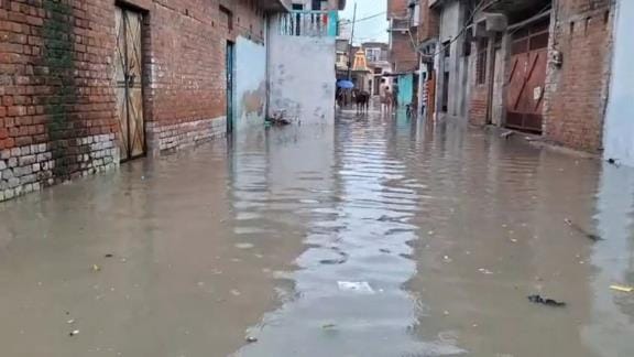 46 mm of water fell in six hours, Ken and Yamuna rivers overflowed