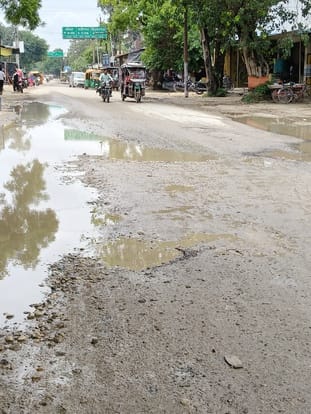 Amla- Badaun road is covered in potholes