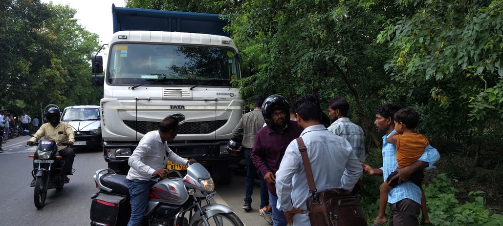 Dumper dragged the young man for 20 meters, he died on the spot