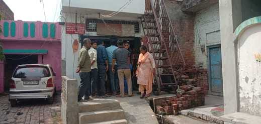 The postman disappeared after taking lakhs of depositors' money