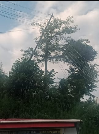 Rain stopped the work of construction of lift in Avahadevi Mata temple