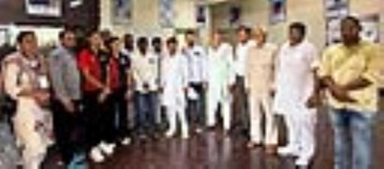 Sarpanch Association honored the gold medal winning daughters of World Boxing Cup