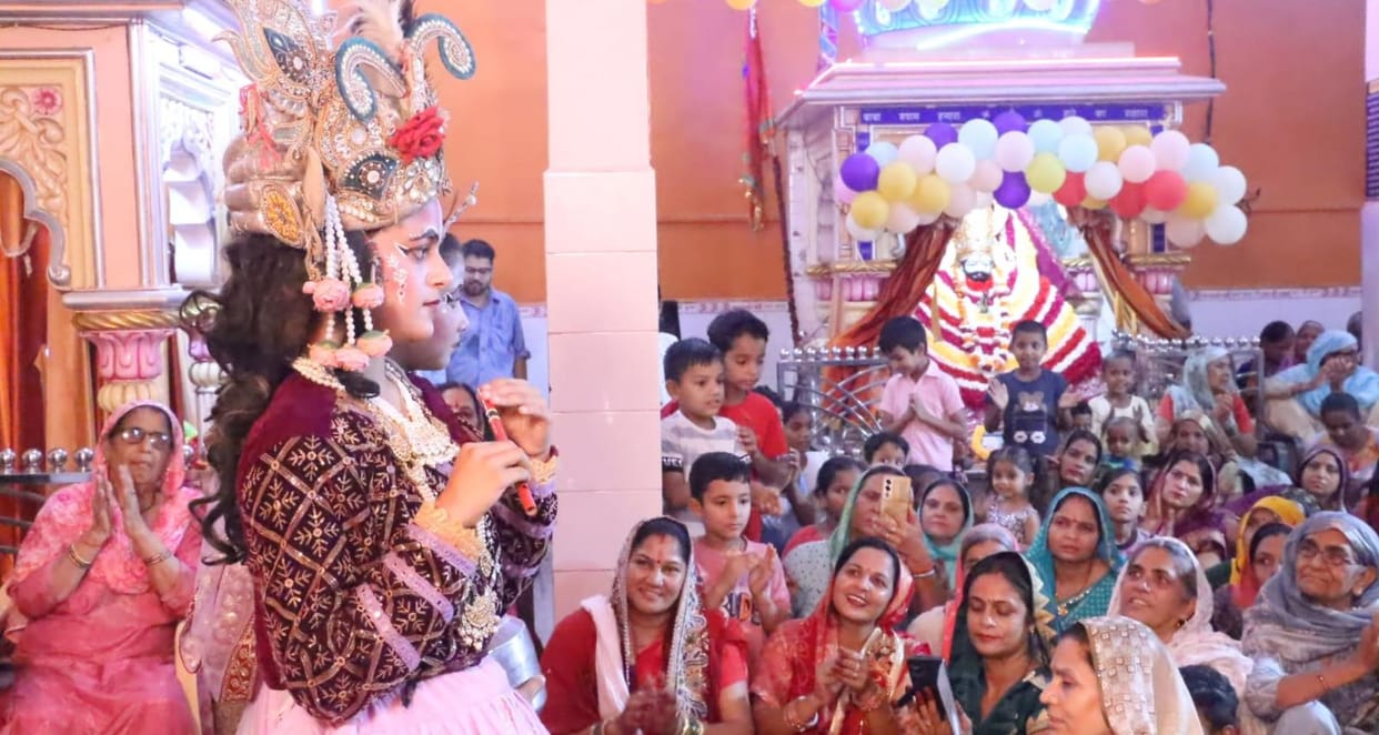 Shiv Mahapuran Katha organized in Hariom Ashram premises