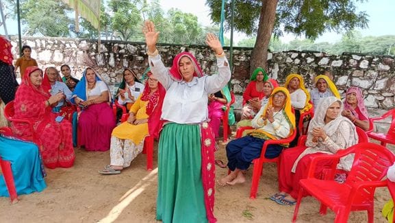 Devotees took prasad in the bhandaar in village Anawas