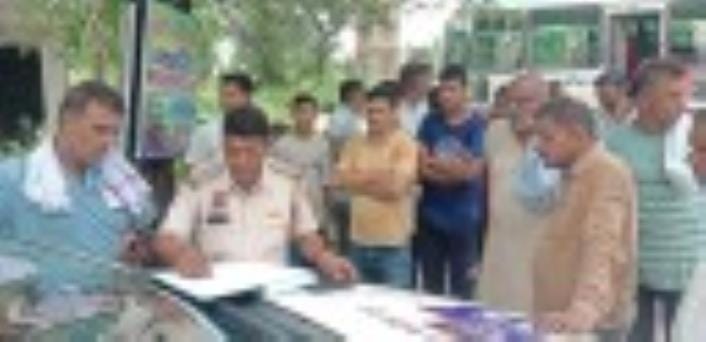 Woman dies, husband seriously injured