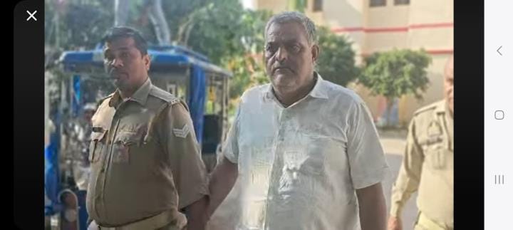 Principal assistant arrested while taking bribe, sent to jail, suspended