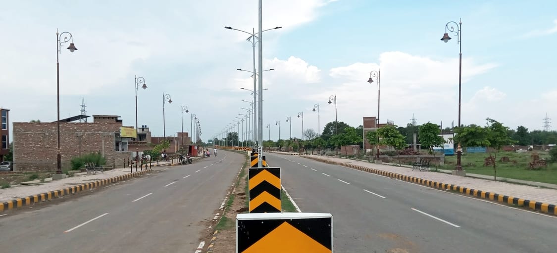 Agra to Get Smart Roads Under CM GRID Scheme Worth 125 Crore