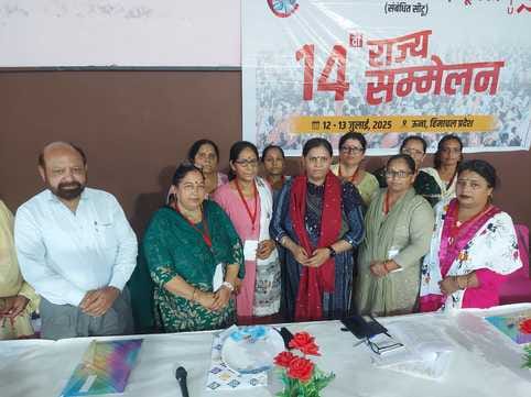 Anganwadi workers and associates are troubled by the policies of Modi government: Usha
