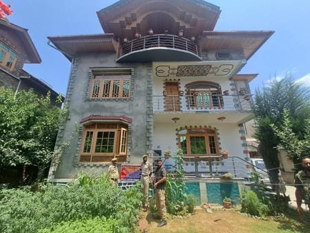 Drug smuggler's property worth more than Rs 1 crore seized