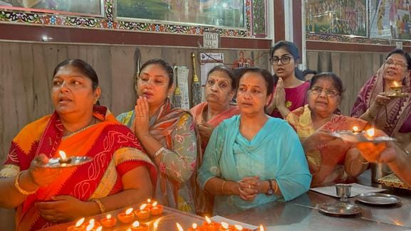 After Mangalacharan, the children performed Abhishek