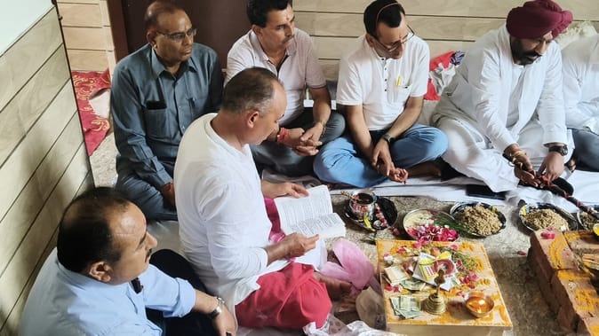 A havan was performed in the under-construction INTUC labour house in Ghumarwin