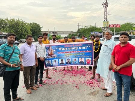 Ajmer News: Kanwariyas reached Ajmer with Ganga water from Haridwar, villagers gave a grand welcome in Ghughra