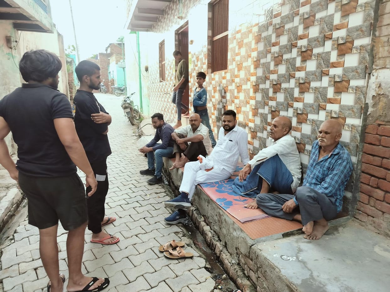 Last rites of student who died due to electric shock in village Khirari