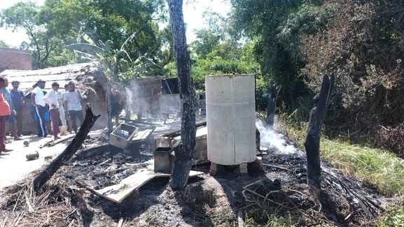 Thatched roof burnt due to lightning in Jaraura village