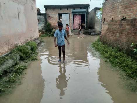 In light rain the road of Kachnara becomes a drain