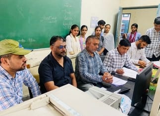Students have today to deposit fees in ITI to save money