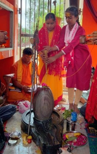 Water Abhishek of Narmadeshwar Mahakal God