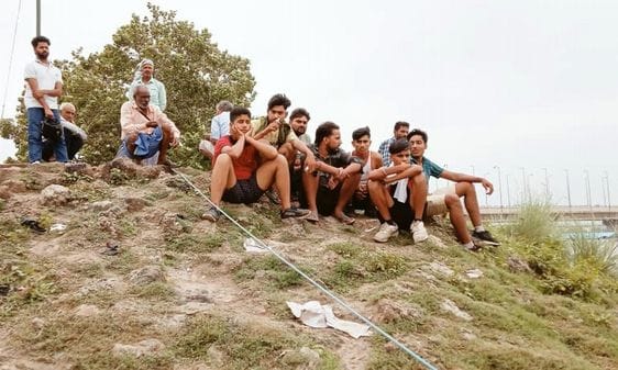 Hathras youth swept away in Ganga, no trace found