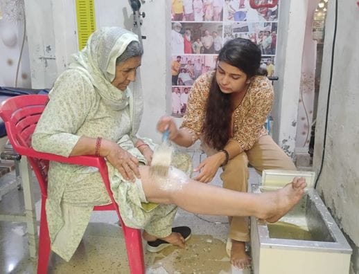 Elderly couples were examined in the camp