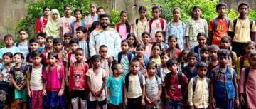 International mountaineer told children the path to progress