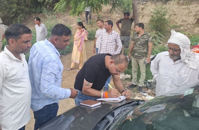 Sun City Company fined Rs 75,000 for throwing garbage in the open