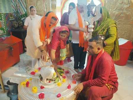 On the first Monday of Sawan, the Shiva temple reverberated with the chants of Har Har Mahadev