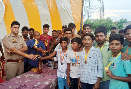 Gudhni won the trophy by defeating Bilsi by 39 runs
